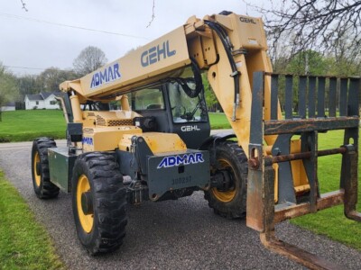 Heavy-duty Gehl RS8-44 telehandler from 2017 with extendable boom and forklift attachment.