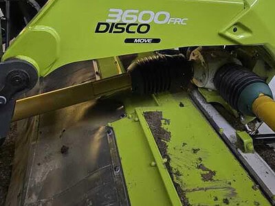 Claas 3600 FRC Disco Seeder, agricultural machinery for planting, in a farm setting.