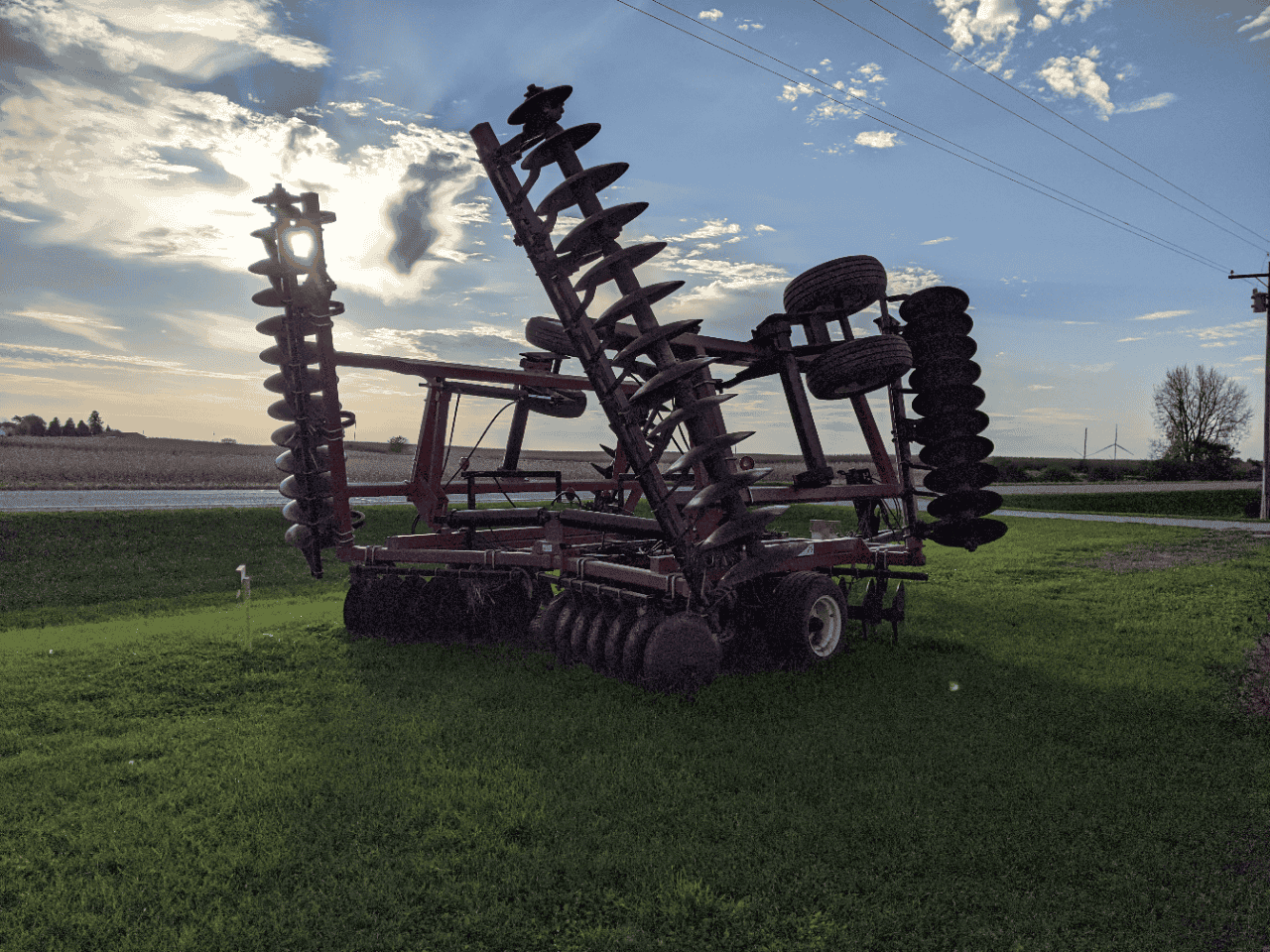 Versatile TD500 Disk Harrow Equipment Versatile TD500 disc, 28-foot tandem tillage implement for sale in Stratford, Iowa