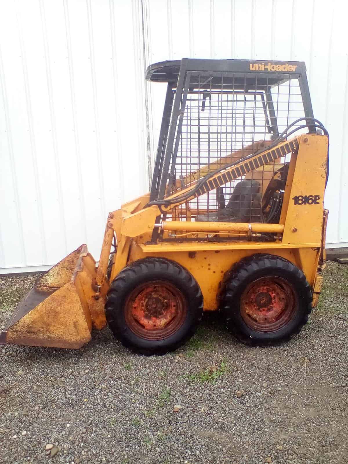 image000000 (11) Case 1816B skid steer for sale in Baltic Ohio with 23 HP Vanguard engine